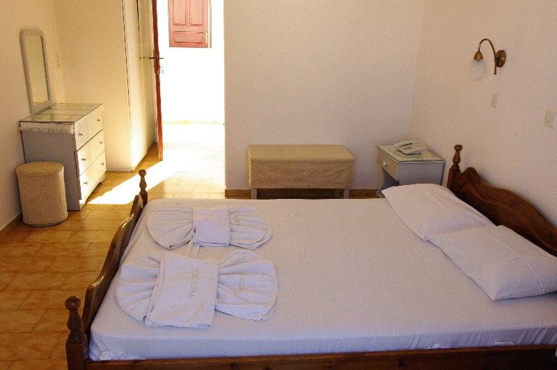 Hotel Rena Perissa  Buitenkant foto
